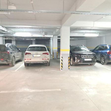Аэропорт Кишинев 24&24 Appartement Buitenkant foto