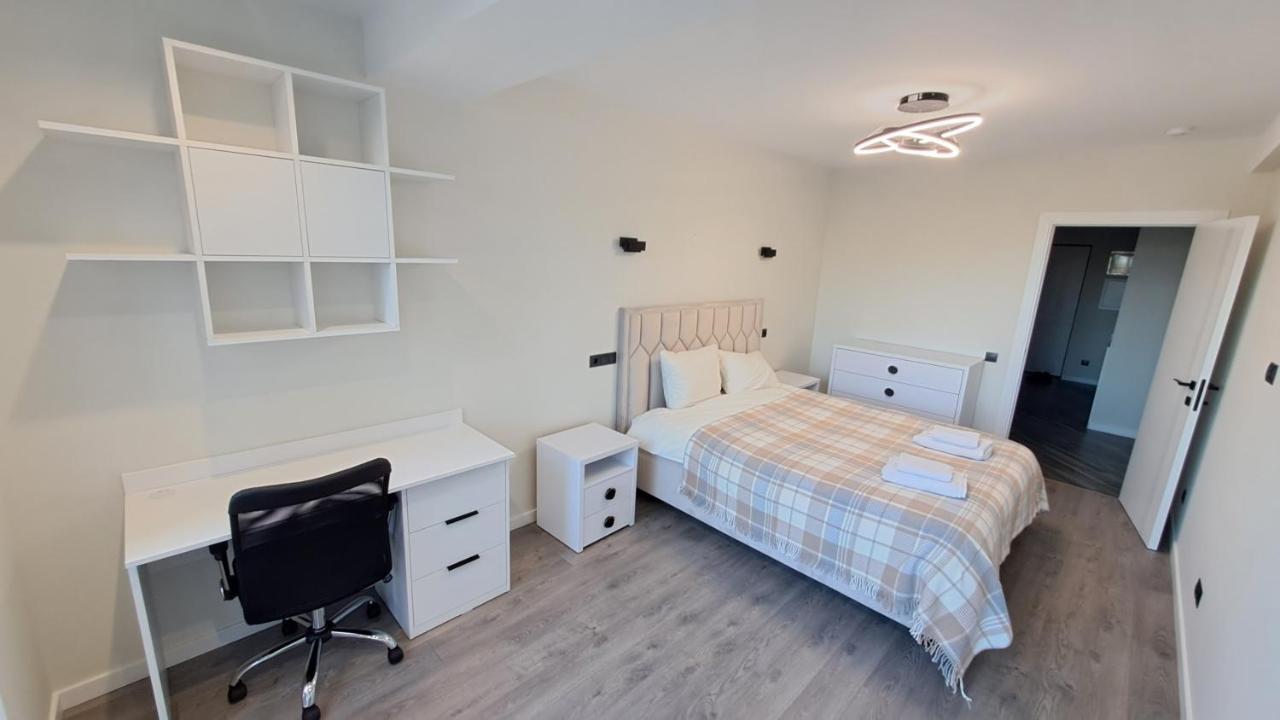 Аэропорт Кишинев 24&24 Appartement Buitenkant foto