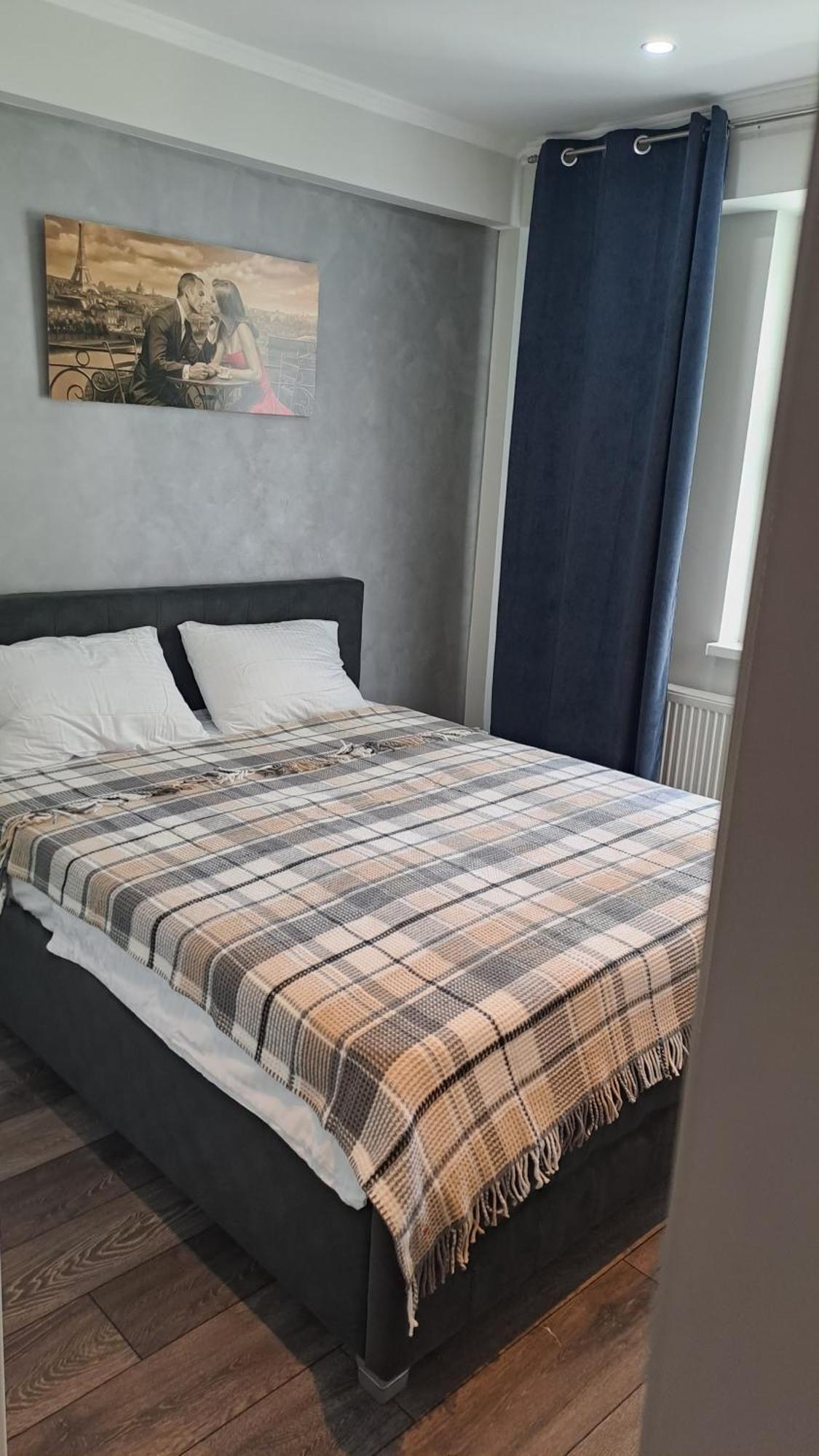 Аэропорт Кишинев 24&24 Appartement Buitenkant foto