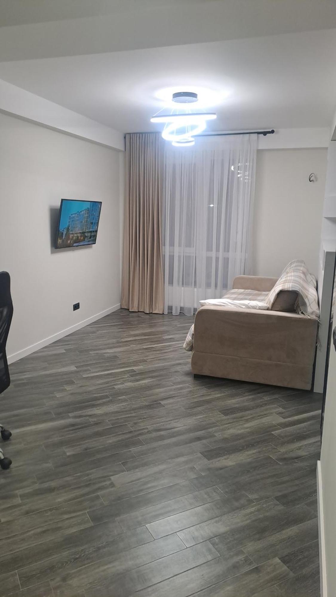 Аэропорт Кишинев 24&24 Appartement Buitenkant foto