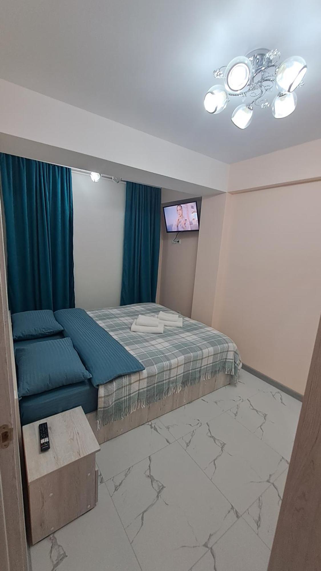 Аэропорт Кишинев 24&24 Appartement Kamer foto