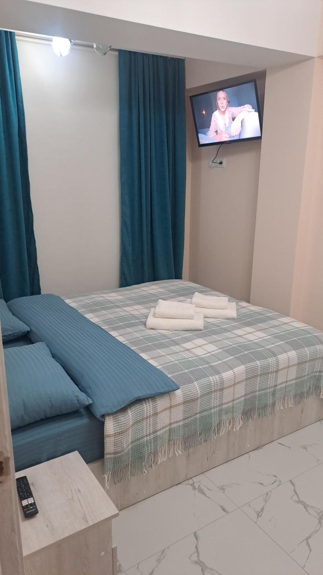 Аэропорт Кишинев 24&24 Appartement Kamer foto