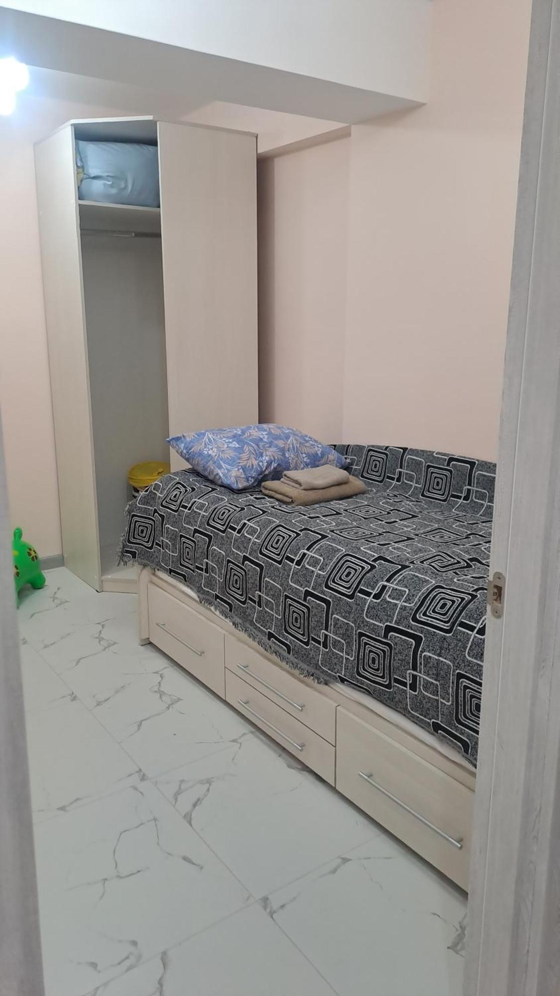 Аэропорт Кишинев 24&24 Appartement Kamer foto