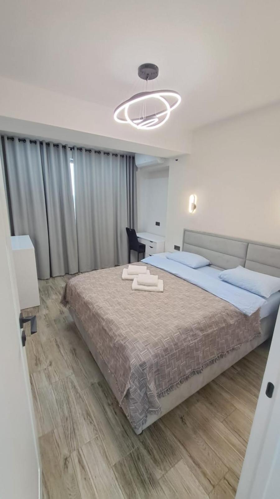 Аэропорт Кишинев 24&24 Appartement Buitenkant foto