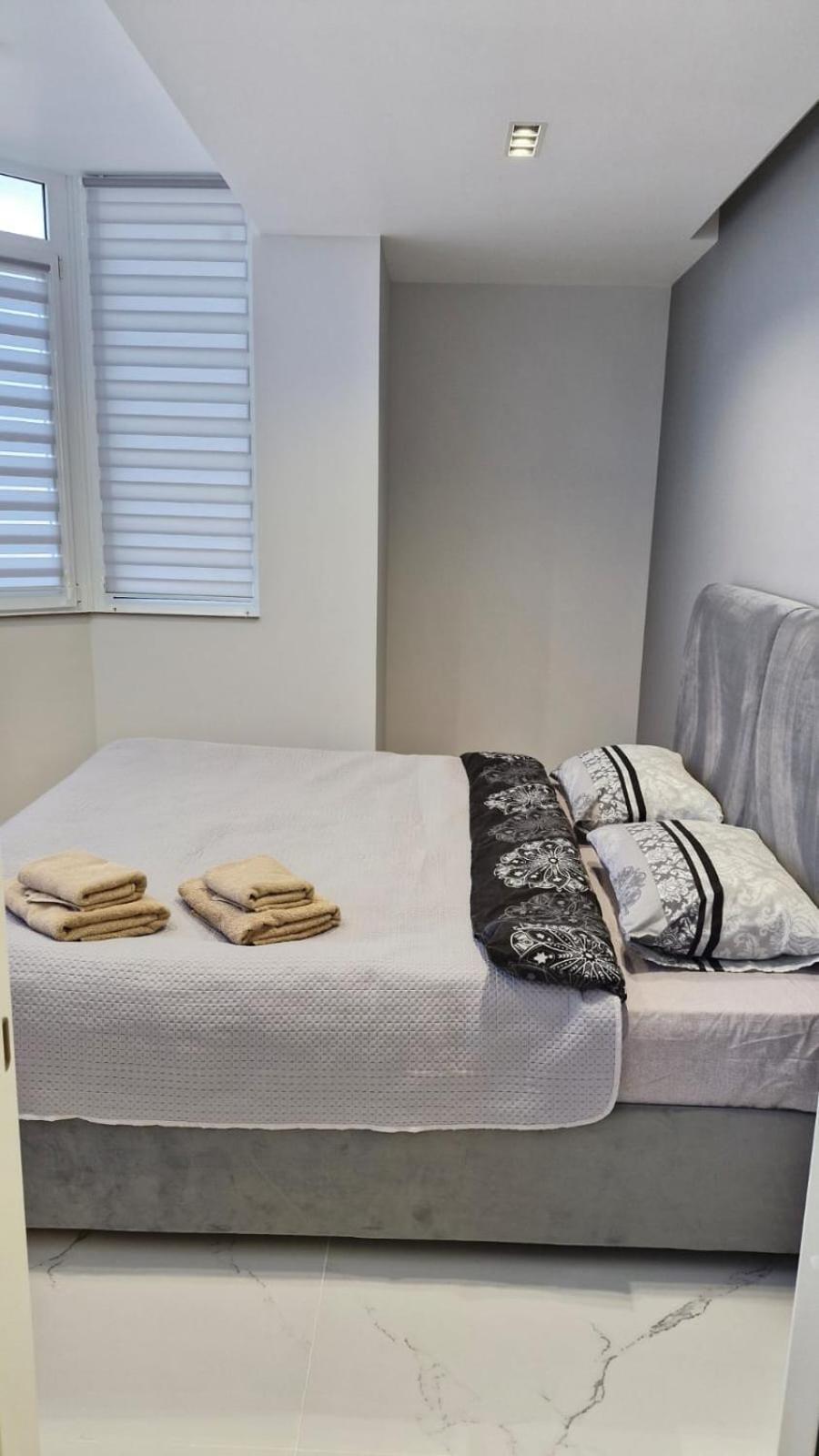 Аэропорт Кишинев 24&24 Appartement Buitenkant foto